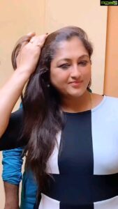 Rekha Krishnappa Instagram - He wanted to do this reel😉😉..
@vasanthakumarvenkataramana
.
Thanks @chitral_powergirl
For taking this video....
.
.

#reelwithreal #instareels #reelsinstagram #artistlife #tvartists
