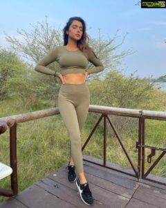 Ruhi Singh Instagram - Life’s beautiful 🧚‍♂️ #Nature #tigerreserve #forests #MissIndia #gogreen