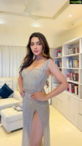 Ruhi Singh Instagram - Revealing my look for the @missdivaorg sub contest crowning ✨
Thank you @rockystarofficial for this stunning gown ♥️
Styling @sayali_angachekar
Hmua @shresh_mua