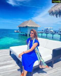 Sameksha Instagram - Thoughts are magnetic and when they are sent out into the universe, they magnetically attract similar thoughts and people vibrating at similar frequency . Everything you sent to universe will come back to you. Spread love and positivity ❤️