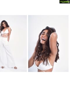 Shalini Pandey Instagram - ⛄️
.
.
. 
📷: @pixel.exposures
💇🏻‍♀️: @manojchavan61
💄: @niccky_rajaani
👗: @thoughtsintothingss
💍: @stilskii.in
👠: @panache_by_prerna
Earrings: @klissaa_
Styled By: @hemlataa9
Assisted By: @saloni142_ @jahnaviparmar