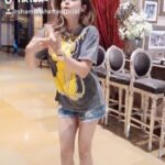 Shamita Shetty Instagram – Jiju and saali s dance face off.. Ofcourse jiju won hands down !! 🤓🤗@rajkundra9 special thanks to our director 😛 @theshilpashetty #tiktok #fun #dancechallenge #instagood #instavideo #instadance 💃🏻❤️🤓🤗