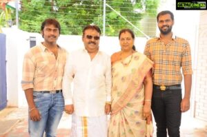 Shanmuga Pandian Instagram - Celebrating dad’s birthday at home with family 
Stay home, stay safe. 
#happybirthdaycaptainvijayakanth
