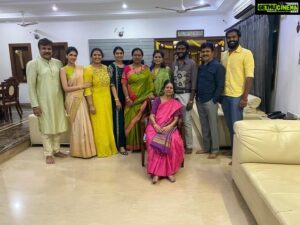 Shanmuga Pandian Instagram - Diwali time with my dearest family..

#diwali #familytime
