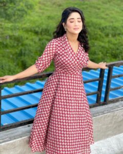 Shivangi Joshi Thumbnail - 1 Million Likes - Most Liked Instagram Photos