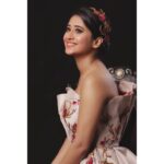 Shivangi Joshi Instagram - ✨ Outfit @hala.almamari Styledby @stylingbyvictor @sohail__mughal__ Jewelry @the_jewel_gallery 📸 @amit_m_datwani Mumbai, Maharashtra