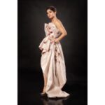 Shivangi Joshi Instagram - ✨ Outfit @hala.almamari Styledby @stylingbyvictor @sohail__mughal__ Jewelry @the_jewel_gallery 📸 @amit_m_datwani Mumbai, Maharashtra