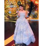 Shivangi Joshi Instagram – Dream it.
Believe it.
Achieve it.

Best Actor (Female)

Thankyou @vikaaskalantri #goldawards2019 
I’m extremely honoured and humbled.
🙏🏻
#Thankyou

Outfit:- @payalkeyalofficial 
Styling:- @nehaadhvikmahajan