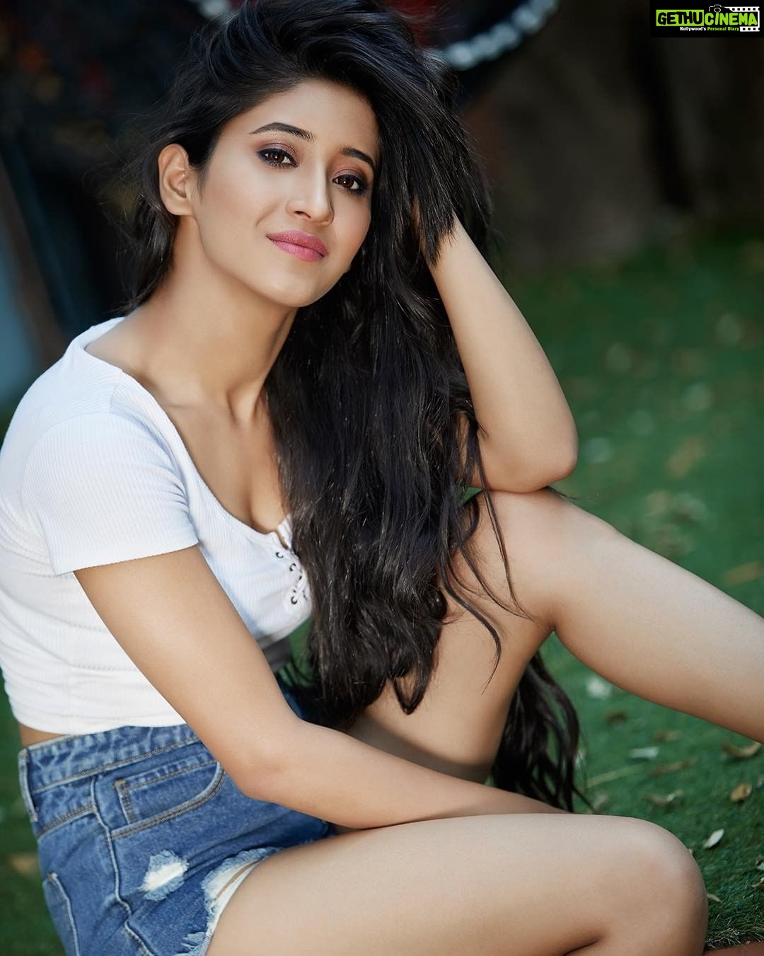 Shivangi Ka Sex Video - Actress Shivangi Joshi HD Photos and Wallpapers April 2018 - Gethu Cinema