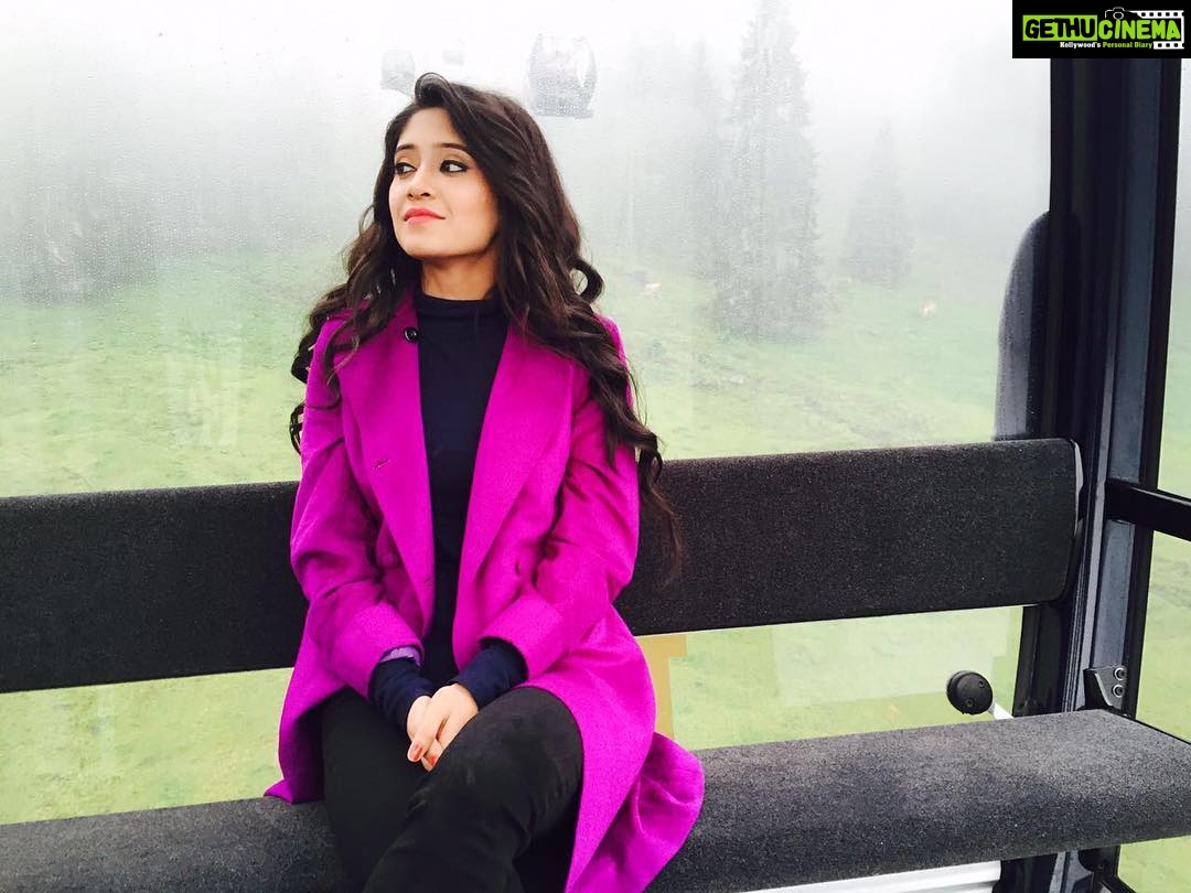 Shivangi Joshi Instagram - ️ #inlovewithswitzerland - Gethu Cinema