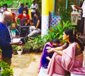 Simran Instagram - Love to be back on the sets!! Something new coming up!
#LovetheShootLife #ShootingDiaries