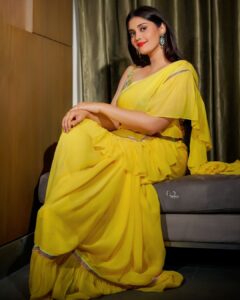 Surabhi Instagram - Being my own #Sunshine 🌞💛
Styled by @officialanahita 
Outfit: @priyamachineni 
Makeup by Shiva 
Accessories: @accessoriesbyanandita
Photo: @v_capturesphotography 
:
:
:
:
:
:
:
:
:
:
:
:
:
:
:
:
:
#surofficial #Surbhi