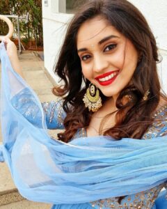 Surabhi Instagram - Wishing you all a very #HappyAkshayaTritiya & #Eidmubarak 

Wishing you all abundance of joy,prosperity & great health 💖

#stayhomestaysafe
