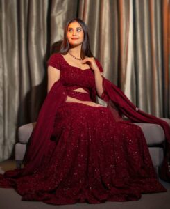 Surabhi Instagram - For the pre-release event of #Sashi❤️ 
Wearing: @byshahmeenhusain 
Styled: @officialanahita
Jewellery: @sellyemporium 
Pic: @v_capturesphotography

#Surbhi #Surabhi