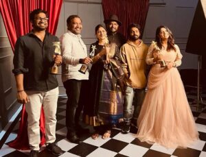 Suriya Instagram - So much love, thank you for giving us a night to cherish #SooraraiPottru as a team at @siimawards yesterday.. humbled🙏

Hearty congratulations #SudhaKongara @gvprakash @aparna.balamurali @nikethbommi #Harish @2d_entertainment @rajsekarpandian