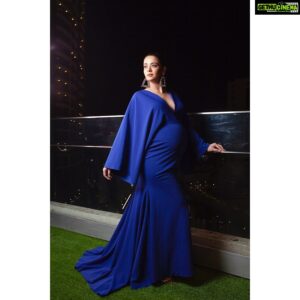 Surveen Chawla Instagram - Electric yet Simplistic but Dramatic still Romantic...Magnetic is Characteristic when it’s Minimalistic though Artistic...#Realistic💙  For #nykaafeminabeautyawards2019 OUTFIT - @rebeccadewanofficial 
JEWELLERY - @minerali_store
HEELS - @intoto.in 
STYLED BY- @sukritigrover 
ASSISTED BY @sanakhan.z  MAKE UP - @harryrajput64  HAIR - @hairstories_byseema PHOTOGRAPH BY (the awesome) - @kaustubh_19 📸