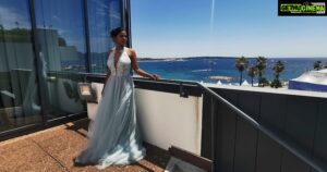 Usha Jadhav Instagram - #Cannes2021 #CannesFilmFestival #Cannes74 con @alexcortescalahorra el vestido es de #EstherNoriega @esthernoriega #SangerCollection @festivaldecannes #canneslacroisette #actorslife