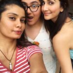Vaani Kapoor Instagram - Happiest Birthday to this very special being in my life ❤️ You sweet sexy smart sassy 🐥 @tejalshetty ! 🎂🥂✨