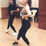 Vaani Kapoor Instagram - Movin’ n Groovin’ 💫 #IIFA2018 #IIFARehearsals