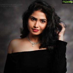 Venba Instagram - 02 . 01 . 2022 🖤🥰✨
.....

📷 : @rangoli_photography 
Muah : @yogi_makeoverartistry 
Outfit : @riva_fashionstudio.in 

#happynewyear #happynewyear2022 

#cute #fashion #instalike #instamood #followforfollowback #followme #viral #beauty #pinterest #love #style #swag #heroine #cool #tamilcinema #chennai #foodie #instagram #likeforlike #likeforfollow #smart #positivevibes #girl