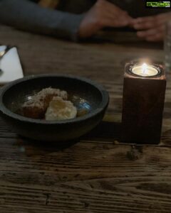 Vishakha Singh Instagram - Food food and more food!
Mumbai inspired flavours in London..a fun eve out with my fav girls @kricketlondon 🇬🇧❤️ 🇮🇳