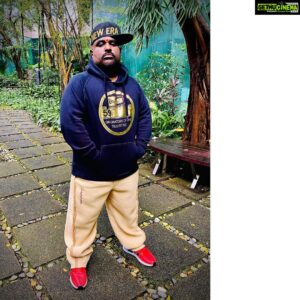 Yogi B Instagram - I live and breathe hip- hop Homie ✊🏽
@jdsportsmy @neweramyofficial 
#jdsportsmy #neweramy #newera