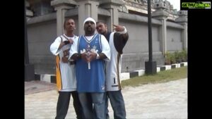 Yogi B Instagram - 14 YEARS OF #VALLAVAN

1st September. I count my blessings on this day. After all these years, the love and appreciation towards Vallavan is immense. It has become the blueprint for #TamilHipHop.

#MadaiThiranthu was casually uploaded by many of our fans and it reached far and wide across the seas before YouTube was the social media platform it is today. Just thought I'd re-release it officially on my channel to commemorate this day with some enhancements on the audio and video. Enjoy! Link in bio.

Nandri for all the love & support 🙏🏾

@drburn @emceejesz

.
.
#TamilHipHop 
#YogiBNatchatra
#HipHopEra 
#MadaiThiranthu 
#SivaSiva
#ValiTheduthe 
#IndianGirls
#Kamasutra 
#MovDat 
#Vallavan 
#EllameyKaasu 
#KaadhalYenge 
#VaaVaa