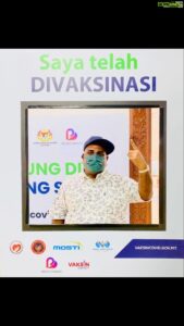Yogi B Instagram - The single most important thing you’ll do for yourself, and all of mankind ( apart from being kind to one another during these trying times). Get vaccinated y’all. We need to fight this together. 💪🏽 Stay safe, socially distant as much as you can, wear a mask and wash your hands. 

Thank you and amazing work @jkjavmy for the seamless and easy vaccination process.
#cucukmyaz