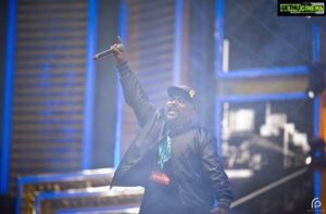 Yogi B Instagram - #Darbar Audio Launch, Chennai. 
Had a blast performing #ThaniVazhi with @anirudhofficial. Thank you all for the immense love for the song and all the birthday wishes. Nandri 🙏🏽😊 📸 : Rakesh Prakash, @rp3825
