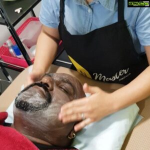 Yogi B Instagram - Like most guys in general, I've never paid attention to taking care of my skin, just used common men’s face wash. After many decades of neglect I tried the Gentleman’s Facial at Skinmaster. It was a the best cleansing my face ever had! My face feels fresh  rejuvenated! I recommend all you guys to give this a go because we men undervalue our faces. #facevalue.

Swipe ➡️ to see the steps involved: 
1) Basic cleansing and scrubbing 
2) Microdermabrasion- a exfoliating process to get rid of deadskin , whitehead , blackheads and dirt from skin surface 
3) A laser treatment to resurface the skin texture and reduces sebum production . It also lightens scars. 
4) A light therapy to stimulate collagen production and to keep your acne breakouts under control

#whatsyourfacevalue #gentlemensfacial #skinmasterkl #skinmaster #menfacial #medifacial #menskincare

For more information you can contact them here :

@skinmaster_kl
@skinmaster_jb
@skinmaster_kotakemuning
@skinmaster_batucaves 
@skinmaster_klang
@skinmaster_ipoh 
@skinmaster_seremban
