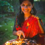Aditi Balan Instagram - இனிய தமிழ் புத்தாண்டு நல்வாழத்துக்கள்! Happy Tamil New Year! @the.wildvind thank you for this picture :)
