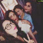 Amrita Arora Instagram - Tig nights 🥂 @therealkarismakapoor @mallika_bhat