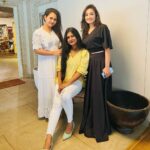 Amulya Instagram - Since forever ❤️ @anju_gangatkar @iamvaishnavioffl ... missed you shetty ...