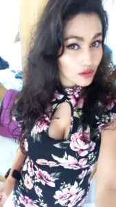 Anjali Lavania Instagram - Start your day with a smile & hope in your heart.

Be positive that everything will fall into place. All you have to do is give your best each day. 

Each small step adds up.

Have a wonderful day y’all.

Good Morning!