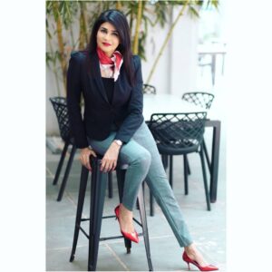 Anjena Kirti Instagram - 📸: @paul_deepak_pd .
.👸: @vetrihairandmakeup .
.
Styling: Myself
#AnjenaKirti
