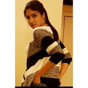 Anjena Kirti Instagram - This picture of mine for some specific and many other reasons reminds me of all the  Challenges,People,Hurdles,Difficulties , Dissapointments and Betrayal that I've overcome so far in life being the real person that I am...yet always stood by what I wanted ..this is a pat on the back moment for myself! #Bravo
 #ProudMoment 
#DeepGratitude❤
#ThankGod
 #remindyourselfyourworth 👑
#remindyourselfyoureabadass