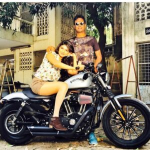 Anjena Kirti Instagram - #ThrowbackThursday To one of my fav pictures with my sweetest Buddy @karthiksrinivasan007 🌸🧚‍♀️📷 #friends4eva 😎