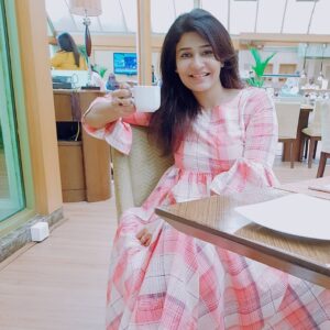 Anjena Kirti Instagram - Cheers to New Beginings 💕🌹🦄🎵👑
#AnjenaKirti
📷: @sukhi_swapna