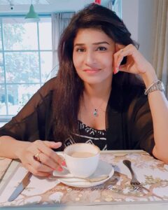 Anjena Kirti Instagram - #Cofee and #Rain ☕🌧🧚‍♀️👑