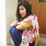 Anju Kurian Instagram – #tongueoutgirl #emojiface #instadaily #chennaidiaries📒💕 #funtime #timetorelax #colourfulattire #lovetopose😍 #goodeveningpost