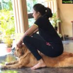 Anju Kurian Instagram – Sho…. entha veyilu , alleda? 🐶 💓☀️🐒