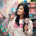 Anju Kurian Instagram – All I really need is love 💕, but a little  candy now🍭🙈😋.
Picture courtesy – @liquidverve Universal Studios Hollywood