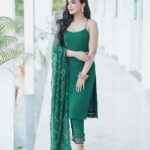 Ankitta Sharma Instagram – Kal ik suit’ch main photo si khichayi ve.. 🎶