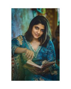 Aparna Balamurali Instagram - 💙

Captured and edited by : @nikhilsurendran__

Outfit courtesy : @hydrangea_designers

Shoot Coordination : @reeltribe 

MUA : @_.srilakshmi.__