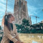 Aparnaa Bajpai Instagram - Antoni Gaudí’s divine architecture walking tour!! •La Sagrada Familia: Gaudi’s last, unfinished Roman Catholic Church. •Casa Milà-La Pedrera: criticized for its design & rejected by the public back then! (Why?😍) •Casa Batllò: Gaudí’s masterpiece also known as House of Bones, structured with skeletal, bones & dragon designs. . . . #spain #barcelonaspain #travel #travelgram Barcelona, Spain