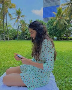 Ashrita Shetty Instagram - Something about sunny days 🌞🦋
📸 : @nupurnagar