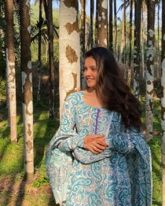 Ashrita Shetty Instagram - My annual "let's do Indian today" phase 🦋
Swipe right to see my real face between every photo 🙃