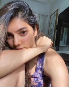 Ashrita Shetty Instagram - Baby hair? Never heard of it. 👶🏻🌞