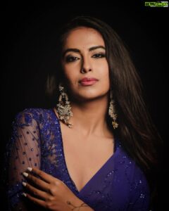Avika Gor Instagram - #Promotions #NETonZEE5

Outfit  : @tanva_by_deepika
Jewellery : @sheetalzaveribyvithaldas
Photographer : @thechillpixelco
Styling : @sandhya__sabbavarapu
Styling team : @mythri_g @rashmi_angara @thumu_bhavana