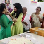 Bhama Instagram - 'അഭയ'യിലെ അമ്മമാർക്കൊപ്പം❤️ #may 23 #b'day @anna_mary_cherian @mira_by_ann @vaisakh_c_ BLESSED🙏🏻 Kalamassery, India